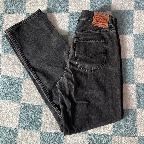 Levis Black Low Pro Straight - Picture 2 of 4